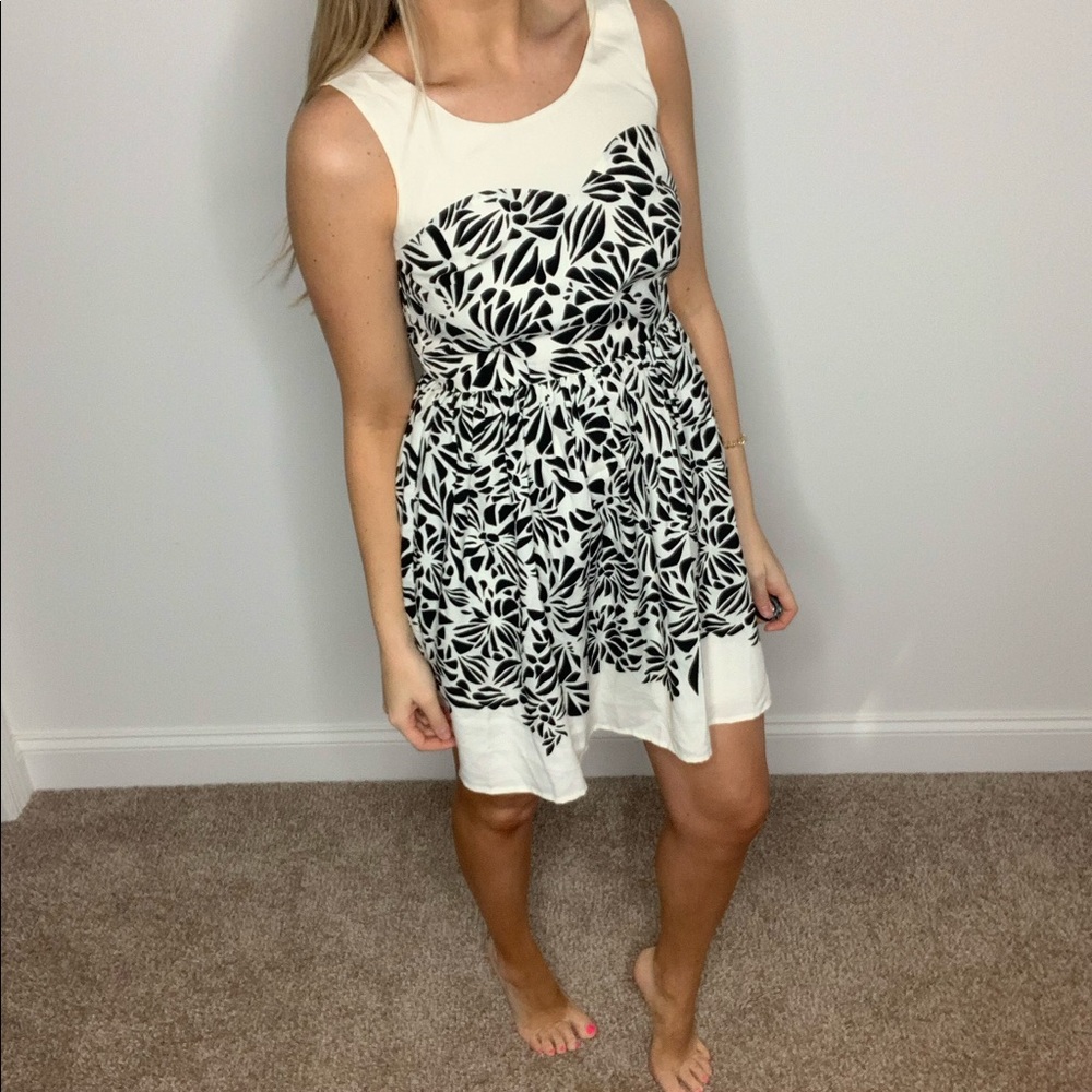 Black and white dress!